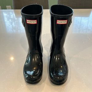 Mid calf black hunter boots